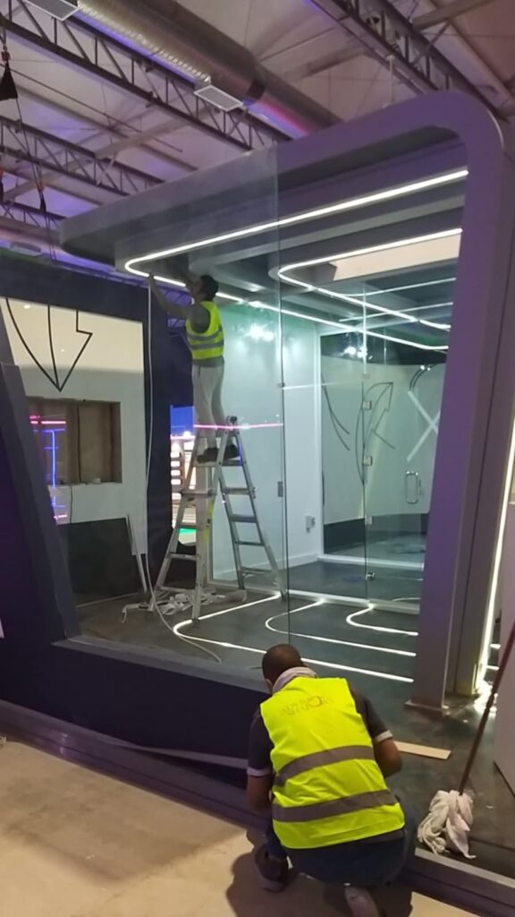 تصميم بوثات معارض، تنفيذ بوثات